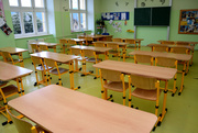 Klassenzimmer mit Tischen Vare 2031 und Stühlen Vare 1030